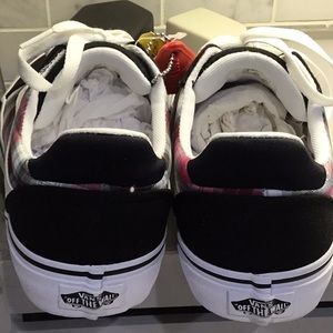 women's ward deluxe ultra cush sneaker